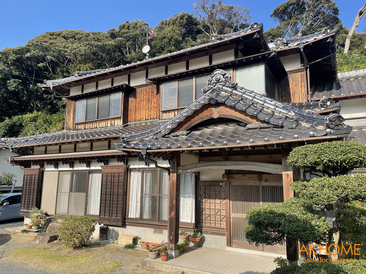 本格和⾵建築の⼾建住宅